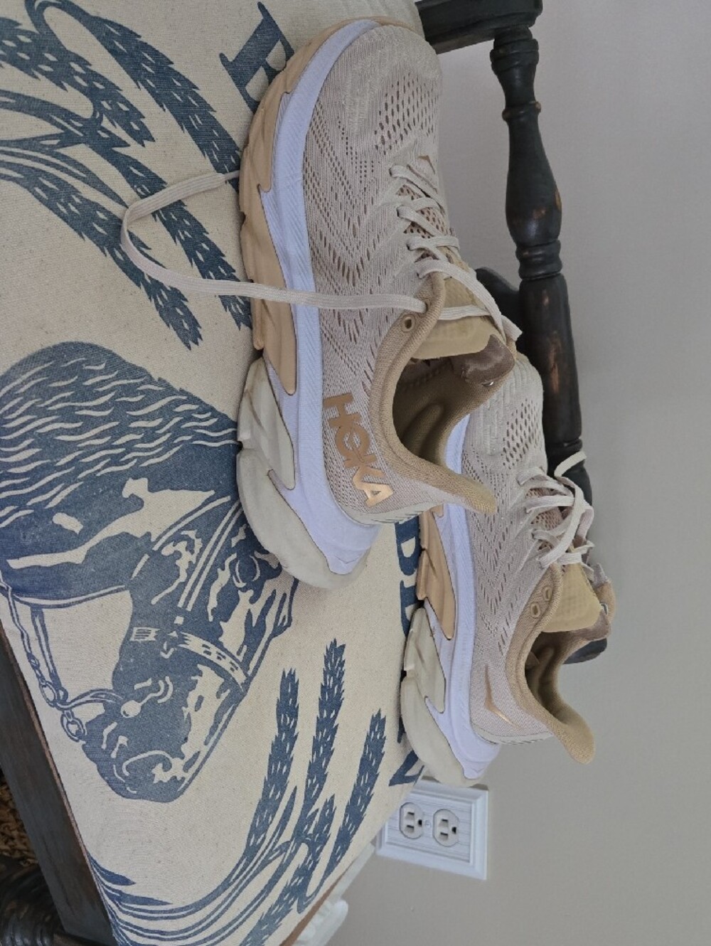 Hoka Clifton Edge Women's Running Shoes in Almond Milk/ Beige - Picture 4 of 7
